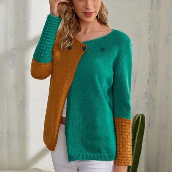 NWOT 🌱🍂Two Toned Button Front Round Neck Cardigan🍂🌱 - Picture 5 of 5